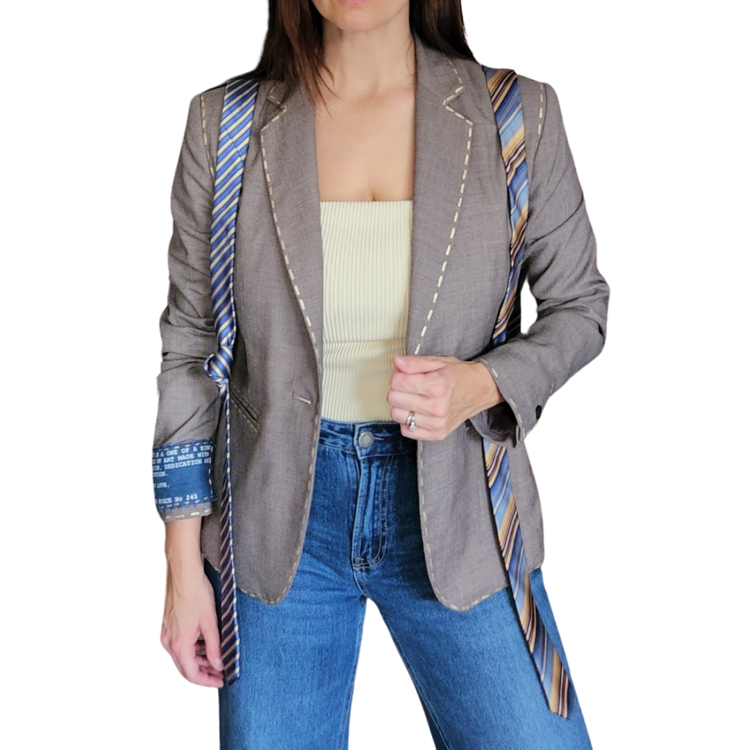 LA DONNA BLAZER - WOMEN SIZE 4 (S)