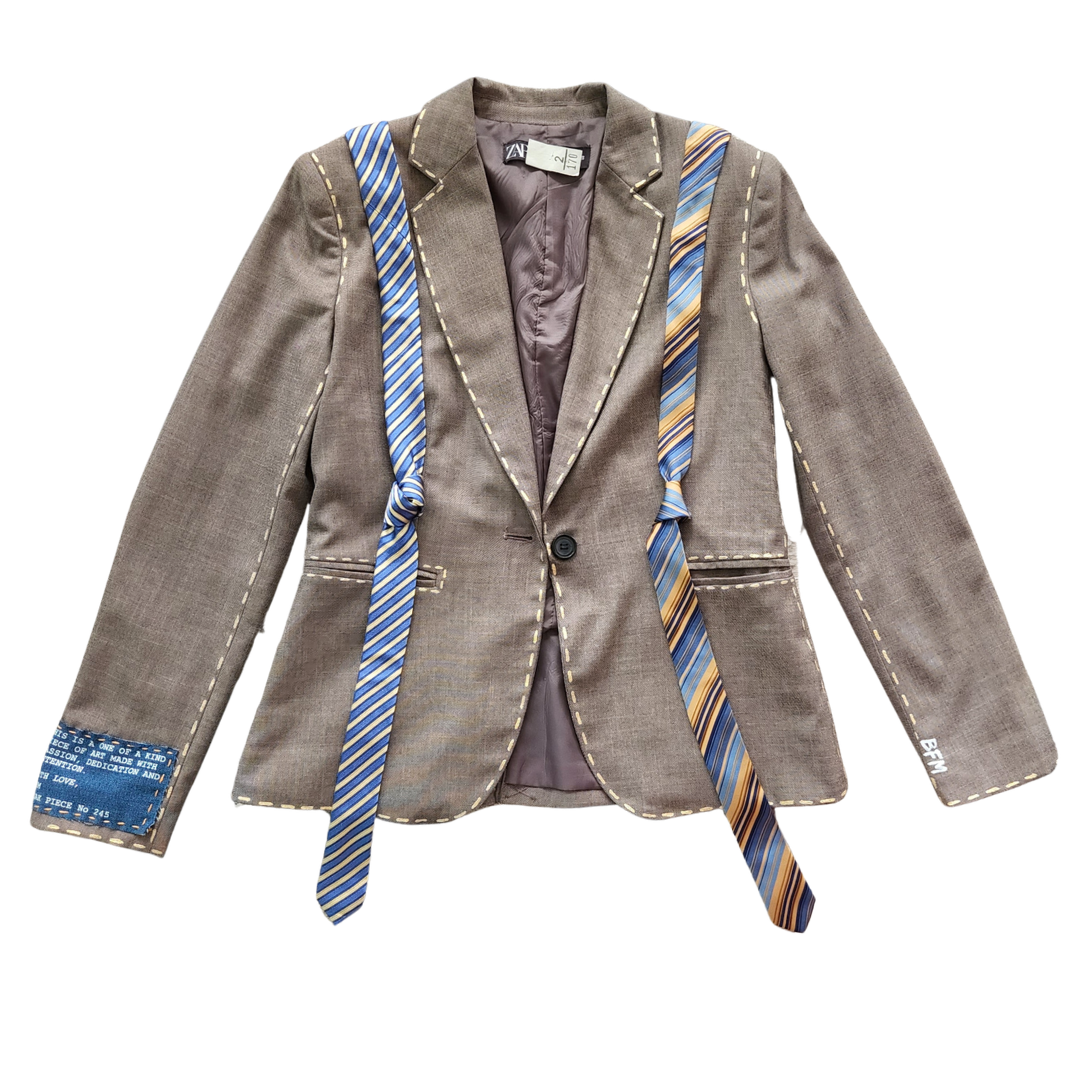 LA DONNA BLAZER - WOMEN SIZE 4 (S)