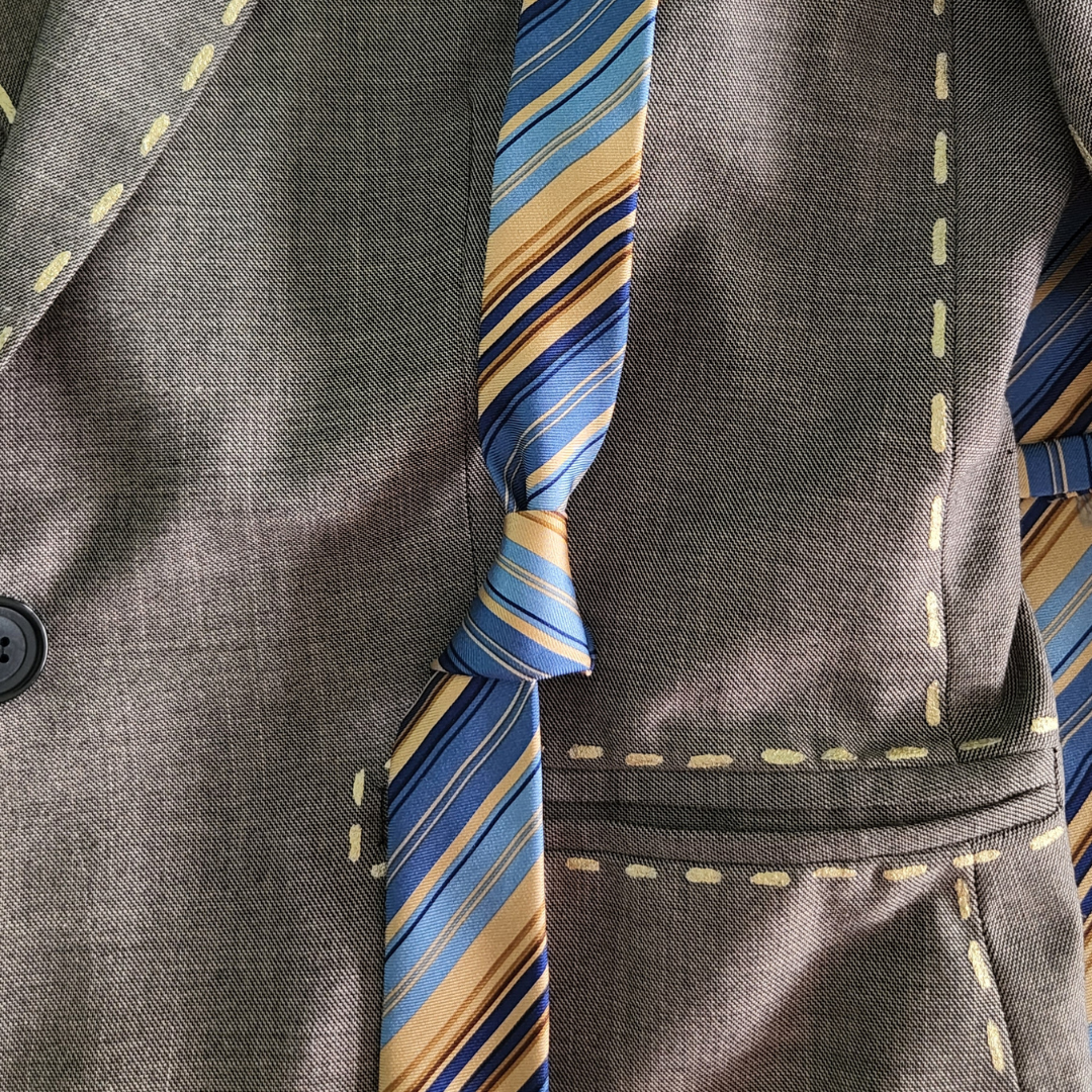 LA DONNA BLAZER - WOMEN SIZE 4 (S)