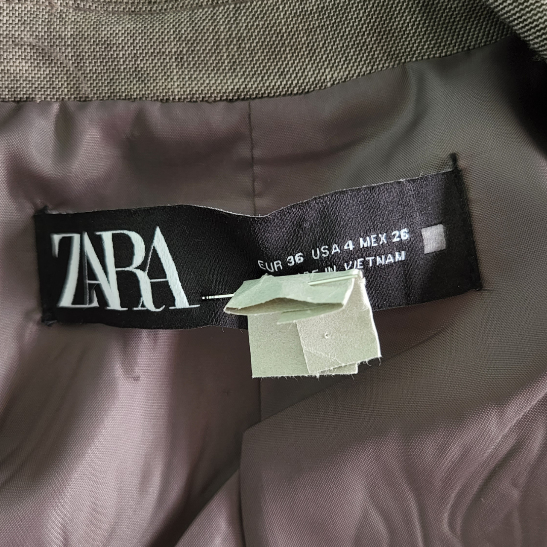 LA DONNA BLAZER - WOMEN SIZE 4 (S)