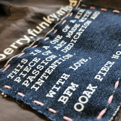 EXTRAVAGANZA BLAZER - WOMEN SIZE 42 (S)