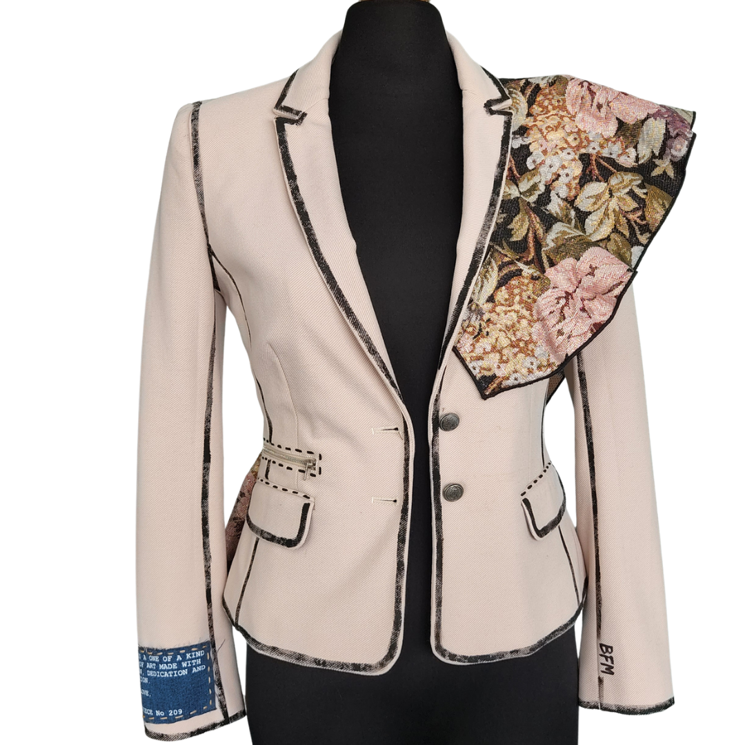 EXTRAVAGANZA BLAZER - WOMEN SIZE S