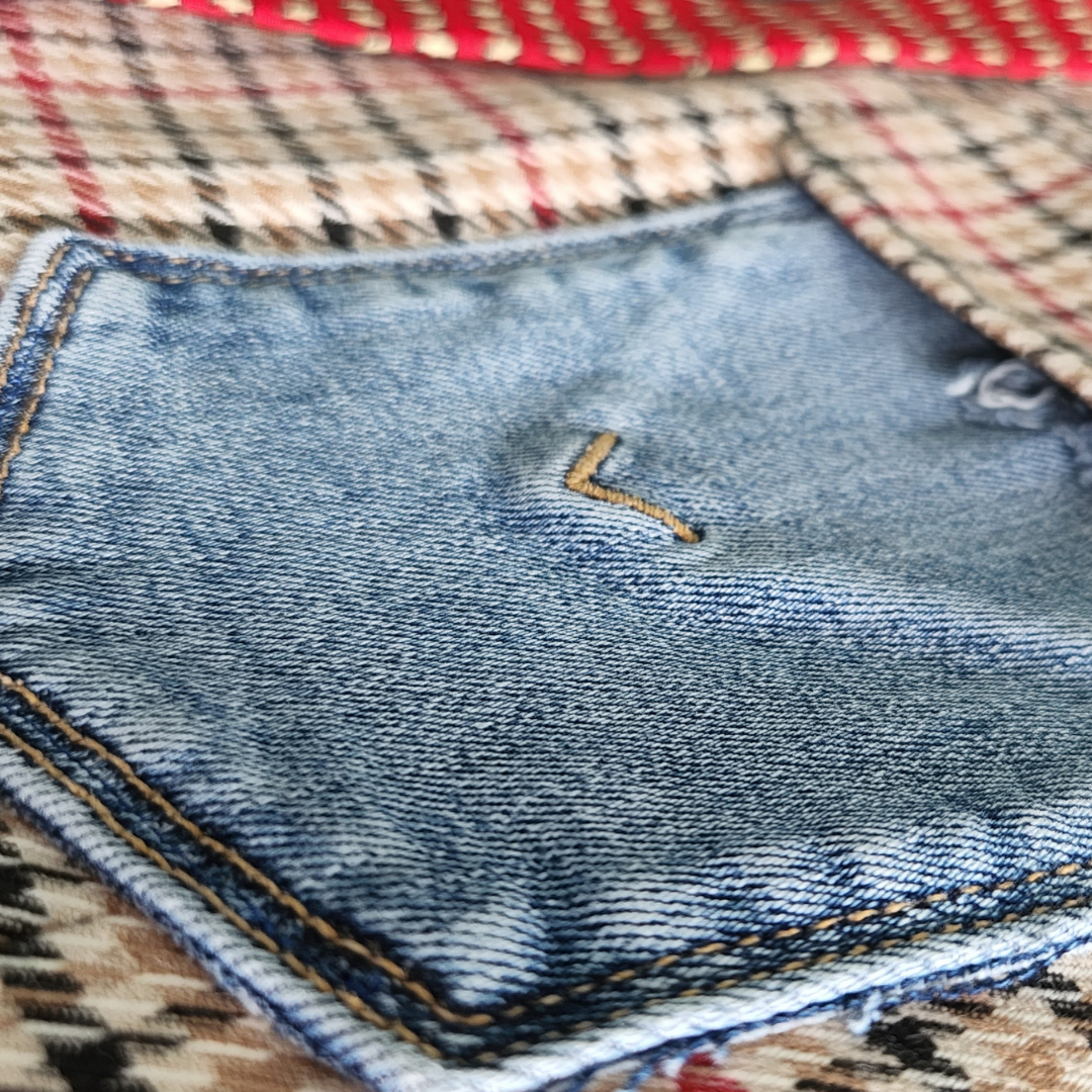 LA DONNA BLAZER - WOMEN SIZE 8 (M)